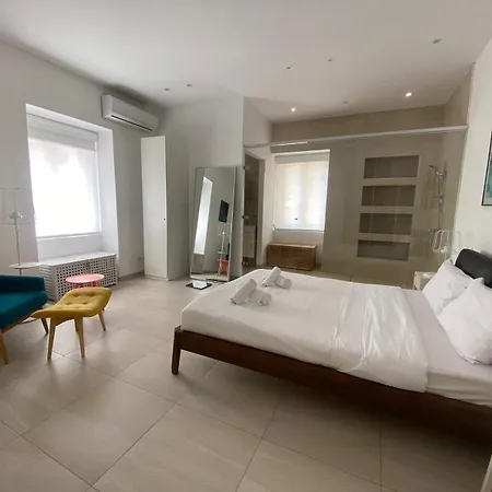 Central Sliema Apartment Apartment *